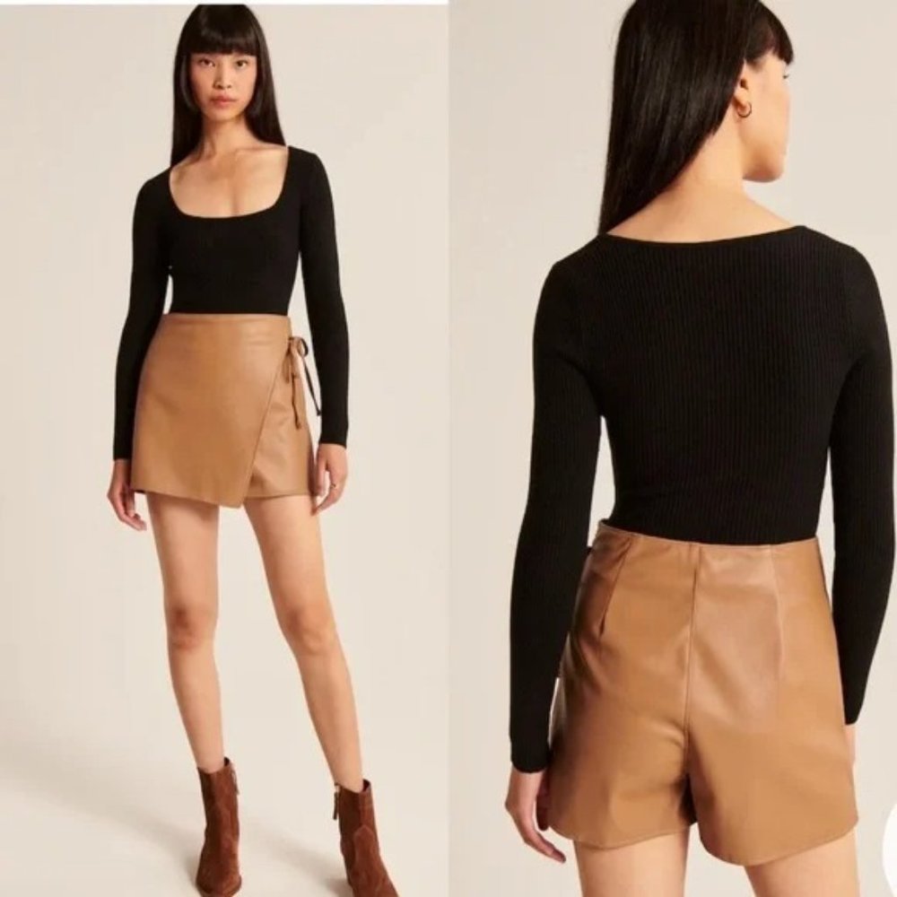 NWT Abercrombie Long Sleeve Sweater Bodysuit - Size S